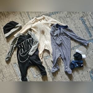 Nike Newborn Footies - Black, Cream, Blue